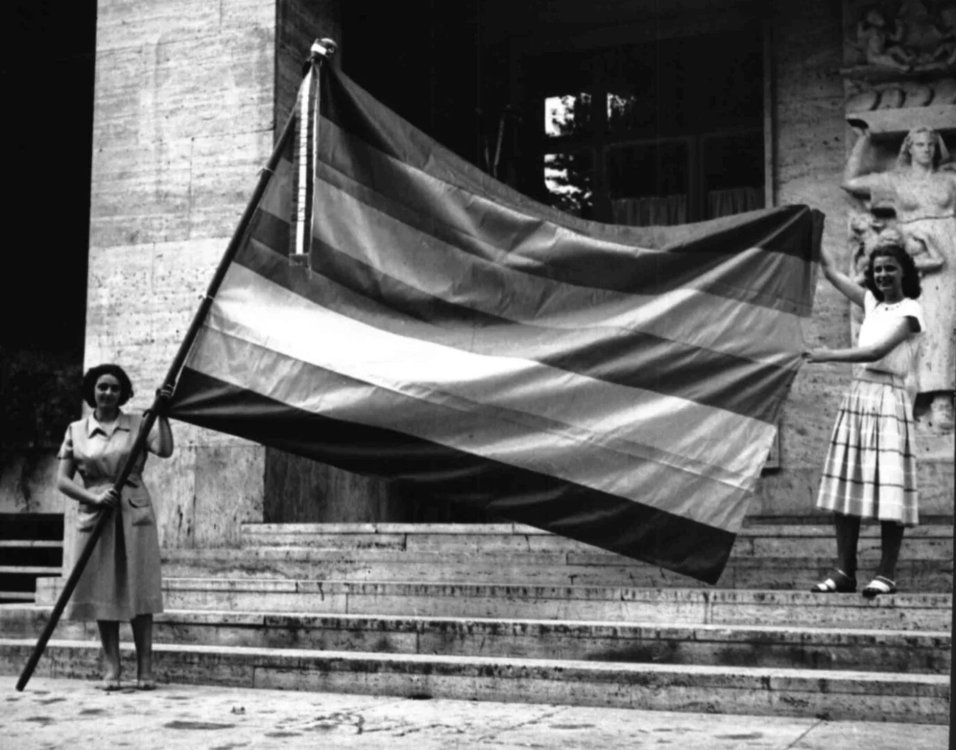 BANDIERE DELLA PACE – da mer 3/12 a Sesto Fiorentino mostra fotografica sulla nascita – PEACE & CARE. STORIE DI LOTTA E RESISTENZA – Giorni di Storia Festival 2025