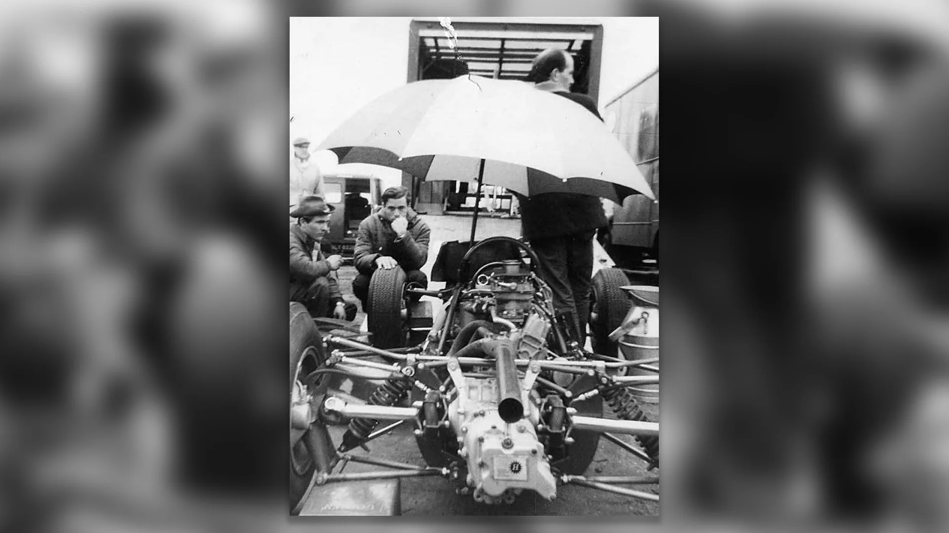 Jim Clark, il campione totale: re della Formula 1 e padrone della 500 Miglia