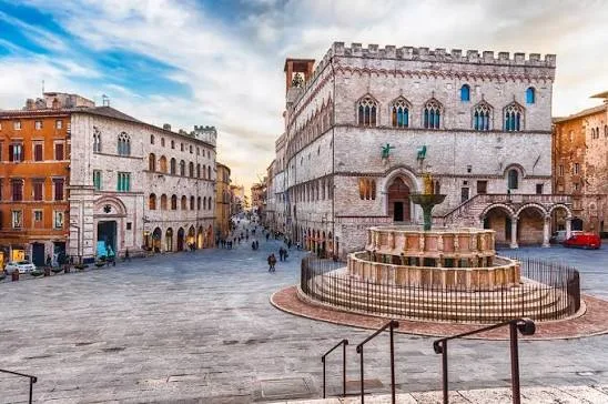Musicista trovato morto in un hotel di Perugia, grave la compagna: sospetta intossicazione da monossido di carbonio
